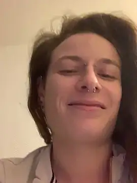 GoldenPussy1329 online show from 03/06/26, 11:12