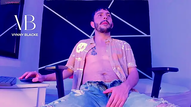 VynnyBlacke  online show from 02/10/26, 04:05