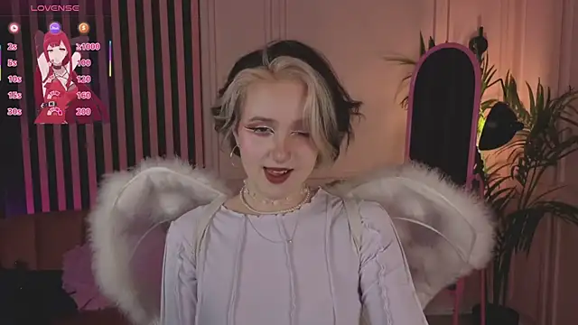 Snapshot of luna_son chatting on 12/16/25, 09:42 luna son online show from 12/16/25, 09:42