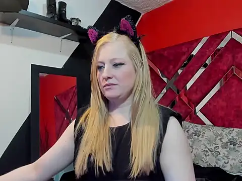 AliceCat 01 online show from 12/03/25, 02:04
