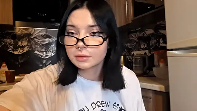 Snapshot of Beeping_Creature chatting on 01/06/26, 07:12 Beeping Creature online show from 01/06/26, 07:12