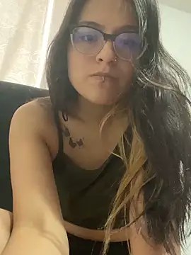 Snapshot of valka_milk chatting on 09/30/25, 06:13 valka milk online show from 09/30/25, 06:13