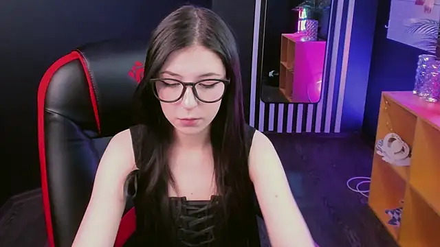 Azaliya Haze online show from 10/03/25, 10:23