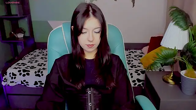 Azaliya Haze online show from 11/20/25, 08:19