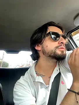 Snapshot of maximusdominus26 chatting on 10/13/25, 08:42 maximusdominus26 online show from 10/13/25, 08:42