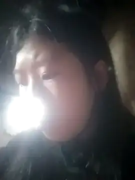 Khanhu xx online show from 12/13/25, 10:48