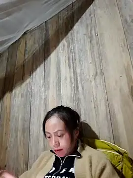 Tuyet xx online show from 10/26/25, 01:06