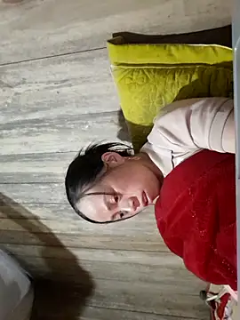 Tuyet xx online show from 12/01/25, 01:38