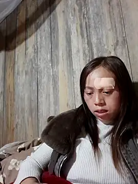 Tuyet xx online show from 12/16/25, 04:17