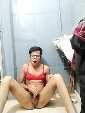 sexybobby13 online show from 11/24/25, 09:42