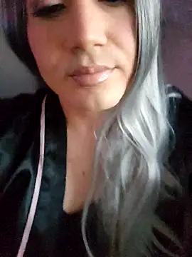 Snapshot of AlesiaTs chatting on 11/02/25, 03:47 AlesiaTs online show from 11/02/25, 03:47