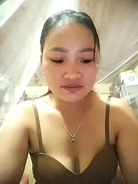 Snapshot of Liu30 chatting on 10/07/25, 02:25 Liu30 online show from 10/07/25, 02:25