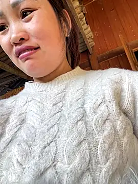 Snapshot of Liu30 chatting on 11/25/25, 07:19 Liu30 online show from 11/25/25, 07:19