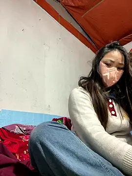 Snapshot of Liu30 chatting on 11/29/25, 06:38 Liu30 online show from 11/29/25, 06:38