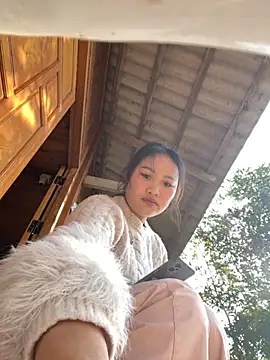 Snapshot of Liu30 chatting on 12/01/25, 08:19 Liu30 online show from 12/01/25, 08:19