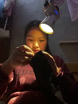 Snapshot of Liu30 chatting on 12/19/25, 12:56 Liu30 online show from 12/19/25, 12:56