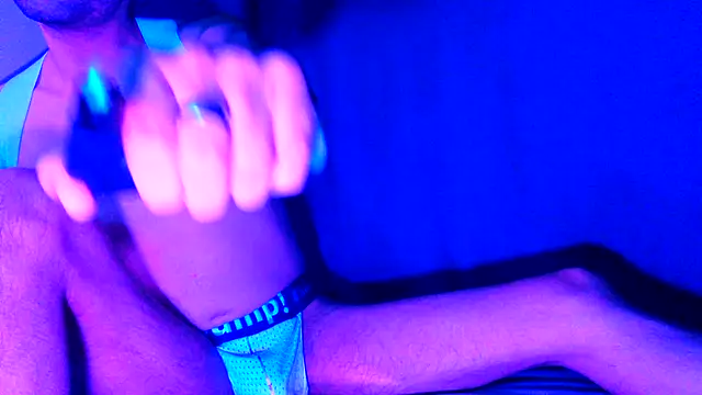 highinhtxx online show from 10/23/25, 04:34