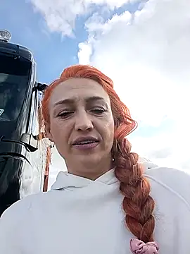 CoMiZrobiszJakMnieZlap666 online show from 10/29/25, 11:01