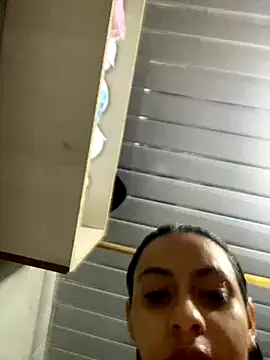 Snapshot of miluwatson chatting on 09/28/25, 07:52 miluwatson online show from 09/28/25, 07:52