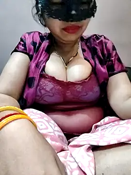 Hot  bhabhi 99 online show from 04/10/26, 03:56