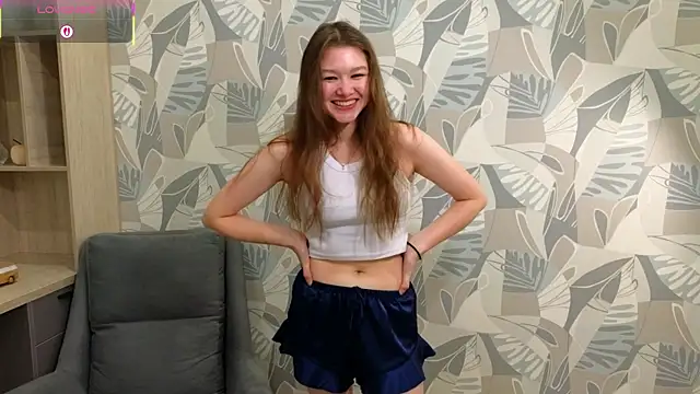 Snapshot of LewisThrone chatting on 10/19/25, 03:12 LewisThrone online show from 10/19/25, 03:12