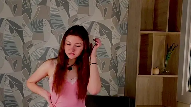 Snapshot of LewisThrone chatting on 11/01/25, 01:18 LewisThrone online show from 11/01/25, 01:18