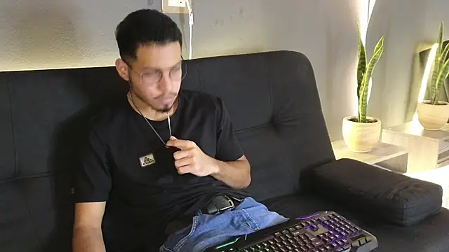 Jaybrown  1 online show from 10/26/25, 11:05