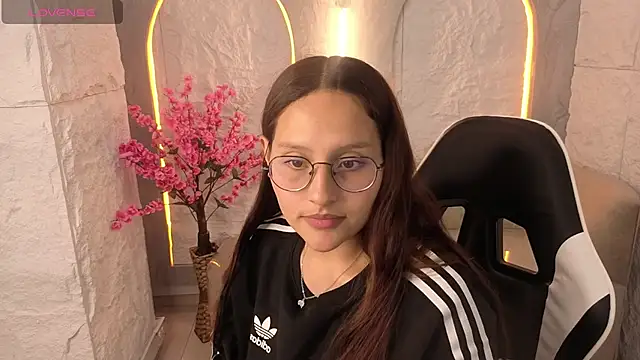 Nyx Tamy Tx  online show from 10/12/25, 01:54