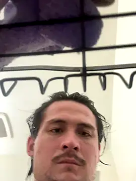 itsthecatchh online show from 10/31/25, 10:55