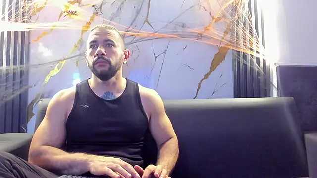 Snapshot of isaac_franko chatting on 10/20/25, 09:15 isaac franko online show from 10/20/25, 09:15