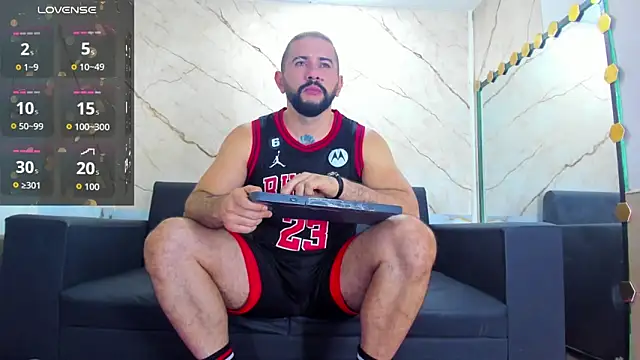 Snapshot of isaac_franko chatting on 11/02/25, 10:01 isaac franko online show from 11/02/25, 10:01