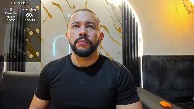 Snapshot of isaac_franko chatting on 11/24/25, 09:03 isaac franko online show from 11/24/25, 09:03