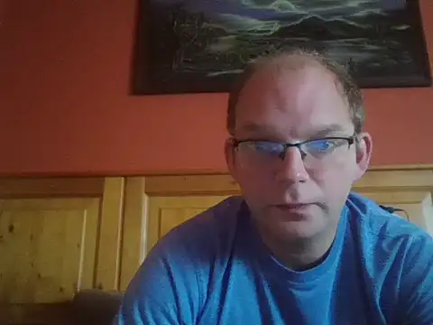 Snapshot of Rado2812 chatting on 10/05/25, 08:01 Rado2812 online show from 10/05/25, 08:01