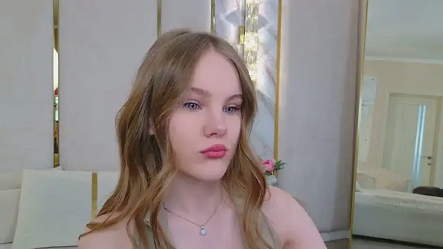 Lili Lohan online show from 05/31/26, 05:04