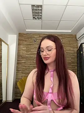 Lunna Squirt online show from 10/09/25, 07:34