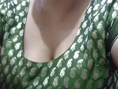 Snapshot of junglibilli_punjab chatting on 04/18/26, 11:36 junglibilli punjab online show from 04/18/26, 11:36