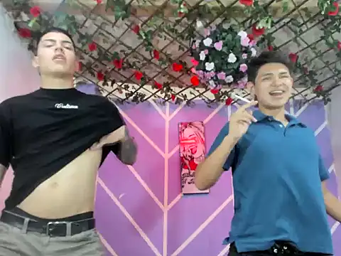 Snapshot of nexusboyhot chatting on 09/28/25, 07:52 nexusboyhot online show from 09/28/25, 07:52