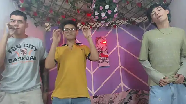 Snapshot of nexusboyhot chatting on 09/29/25, 07:40 nexusboyhot online show from 09/29/25, 07:40