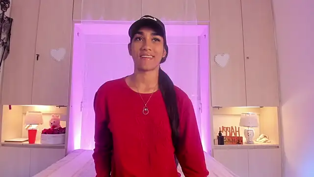 AnahiCollins online show from 10/17/25, 11:57