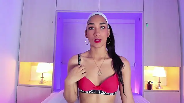 AnahiCollins online show from 10/25/25, 12:02