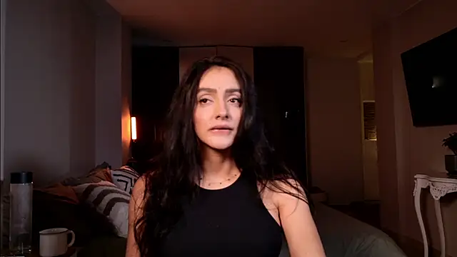 Milana De online show from 11/17/25, 10:59