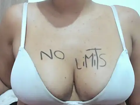 Valentinahot7 online show from 10/10/25, 12:04