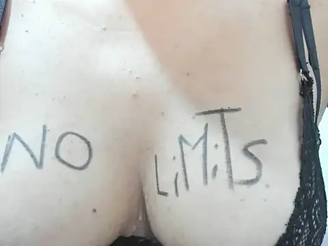 Valentinahot7 online show from 12/05/25, 02:25