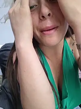 EmmaValencia  online show from 04/07/26, 07:14