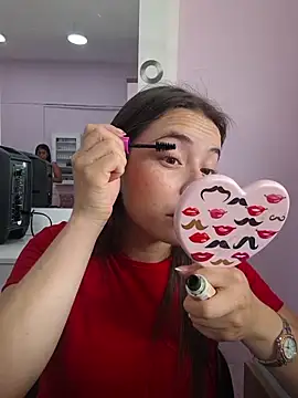 EmmaValencia  online show from 04/22/26, 07:26