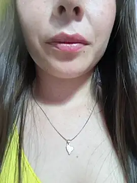 Snapshot of EmmaValencia_ chatting on 05/08/26, 09:09 EmmaValencia online show from 05/08/26, 09:09
