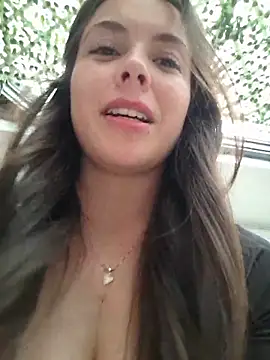 Snapshot of EmmaValencia_ chatting on 05/11/26, 08:28 EmmaValencia online show from 05/11/26, 08:28