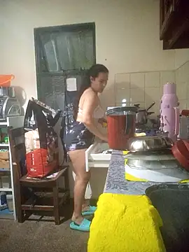 Snapshot of Arisbet333 chatting on 10/11/25, 11:25 Arisbet333 online show from 10/11/25, 11:25