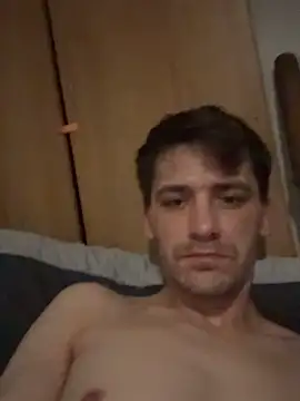 Snapshot of UnitedMap1 chatting on 10/25/25, 11:32 UnitedMap1 online show from 10/25/25, 11:32