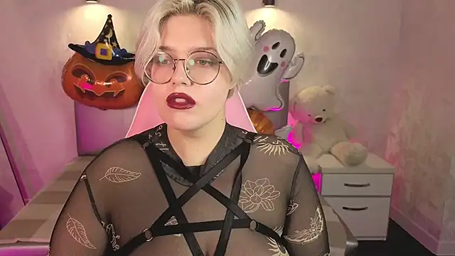 DominiqueSweetie online show from 10/27/25, 09:02